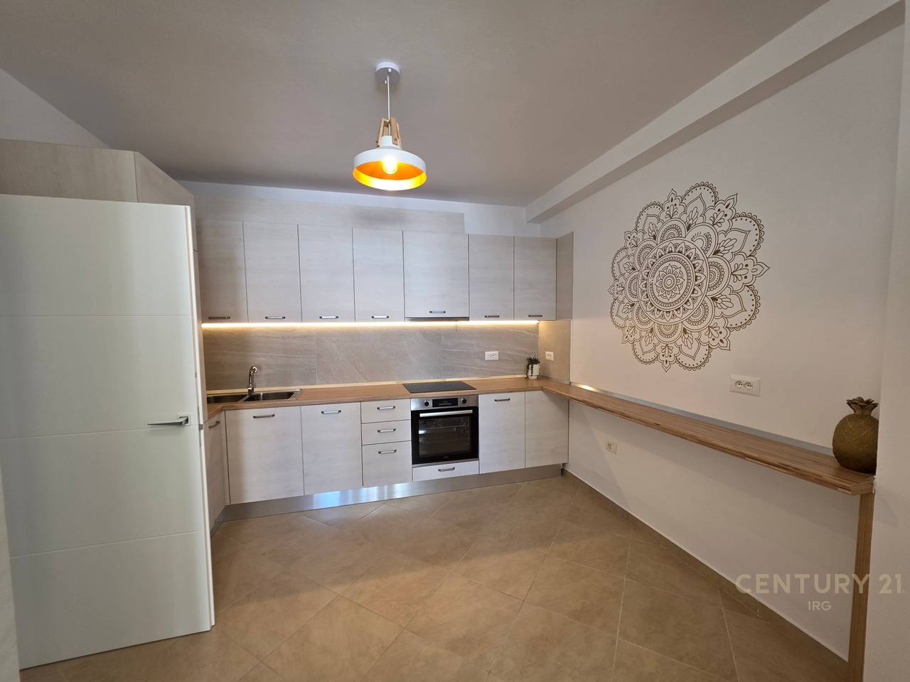 Appartamento 1+1 in vendita nella zona Cold Water, Vlore 🌊