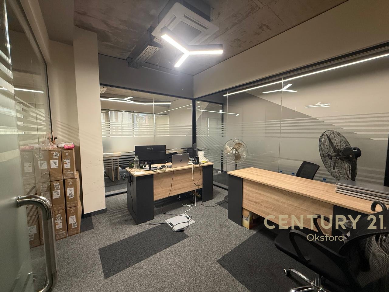 Jepet me qira ambient zyrash, tek Rruges se Kosovareve!