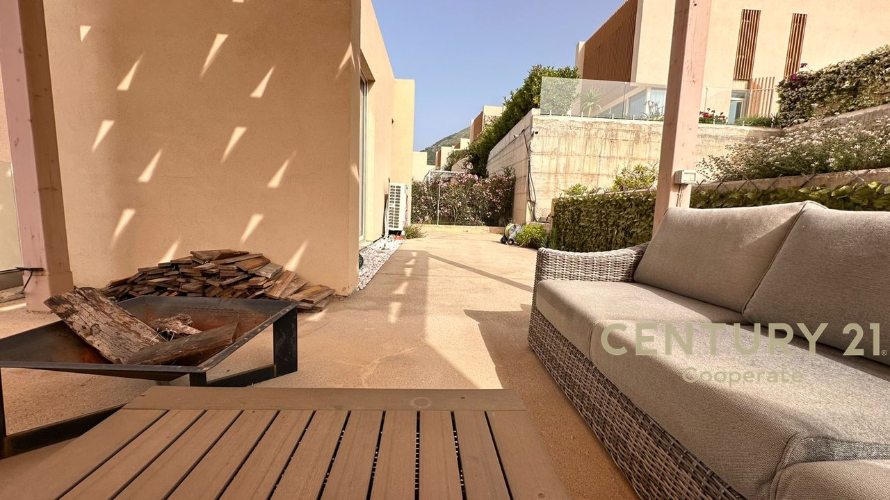 SHESIM APARTAMENT 2+1 ME VERANDE DHE PARKIM NE GREEN COAST 1