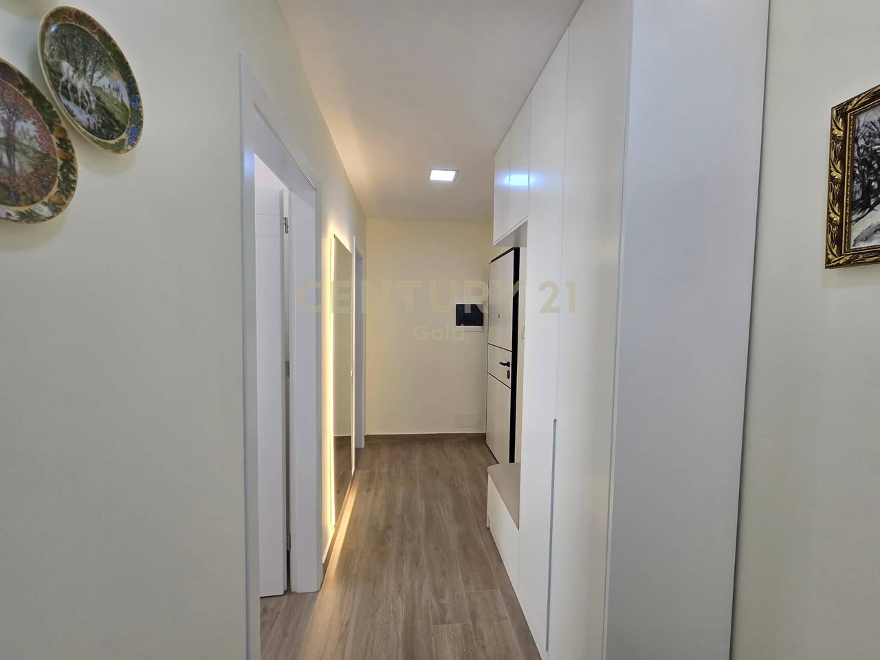 SUPER APPARTAMENTO IN AFFITTO AL HOTEL MONDIAL