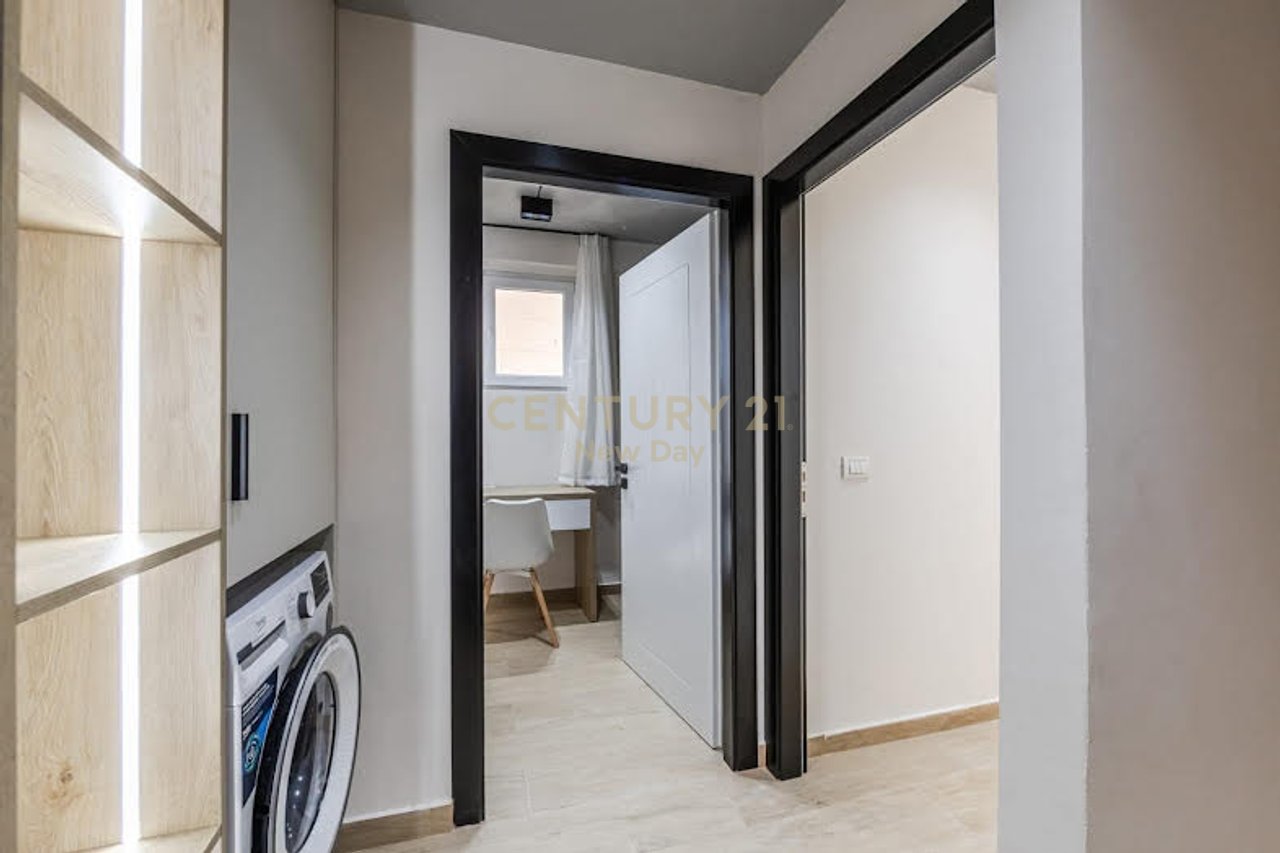 Duplex per shitje ne Shkembin e Kavajes me pamje deti