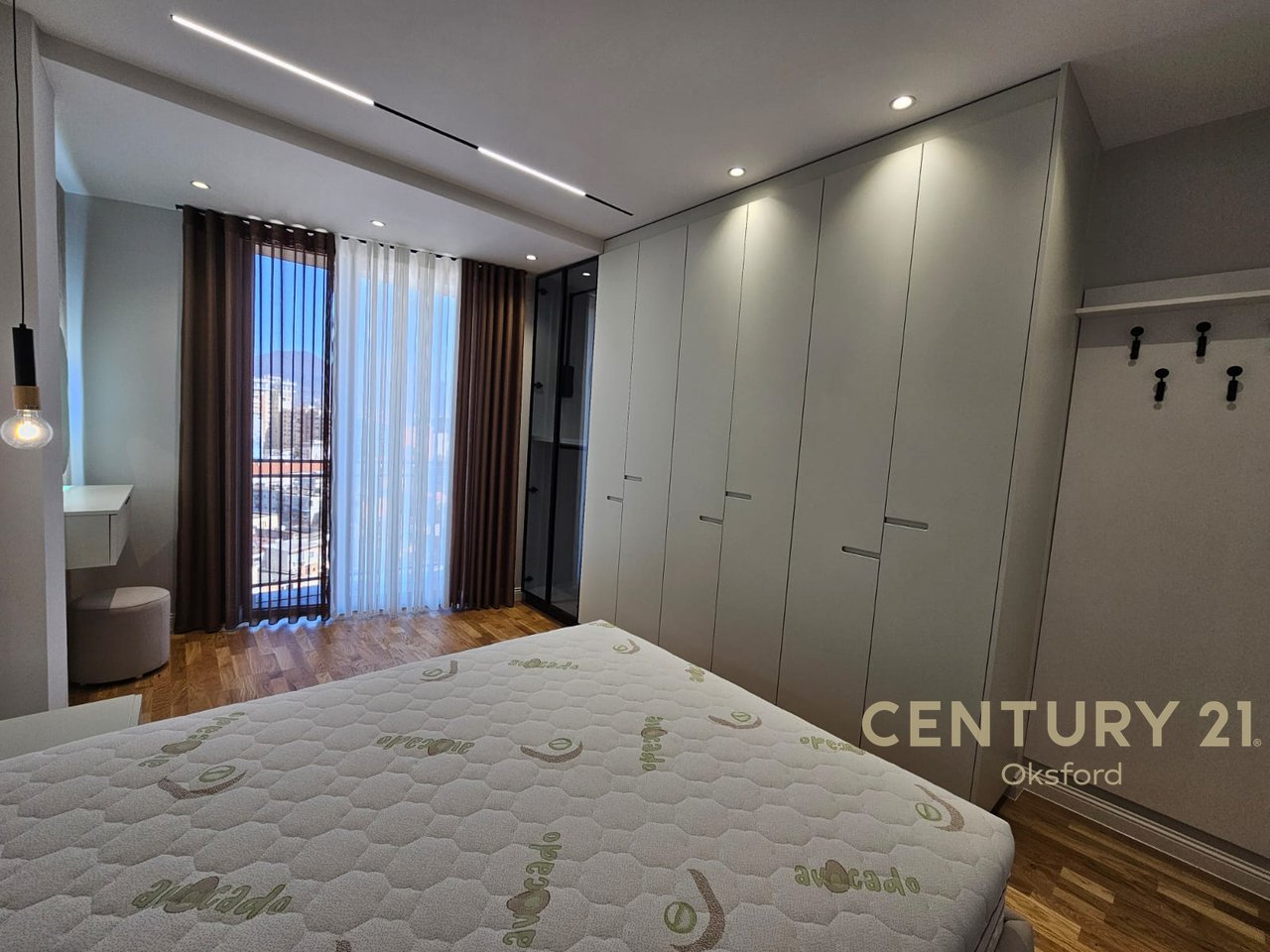 Shitet apartament 2+1Rezidenca "Nova", Mine Peza.