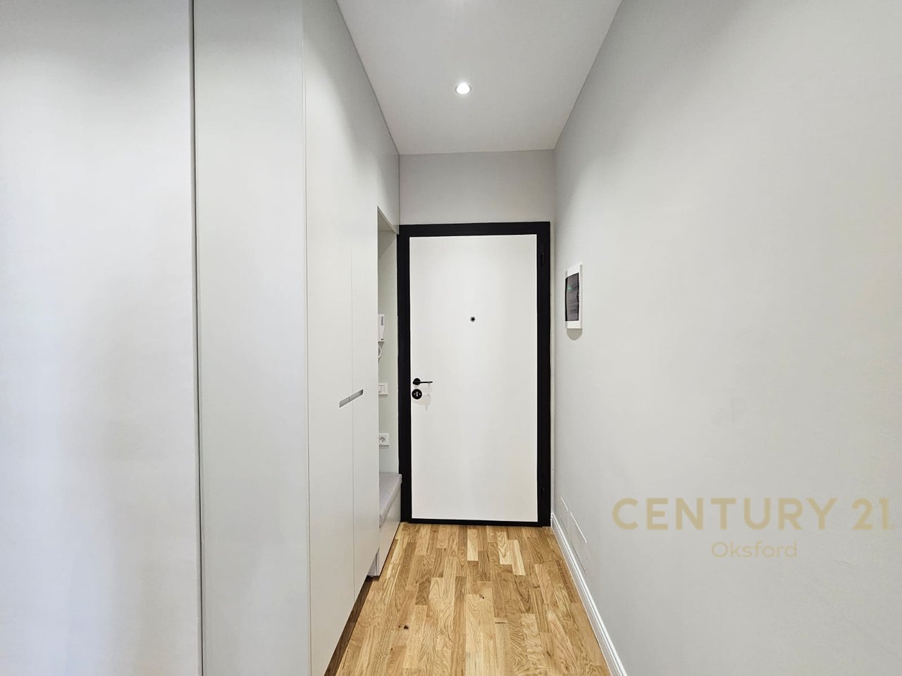 Shitet apartament 2+1Rezidenca "Nova", Mine Peza.