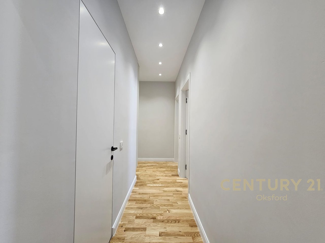 Shitet apartament 2+1Rezidenca "Nova", Mine Peza.