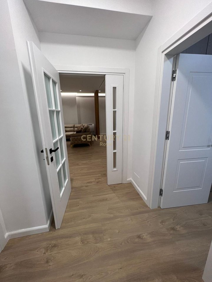 Apartment 2+1+2 for rent in Zogu i Zi, Tirana - 1200€ | 120 m²