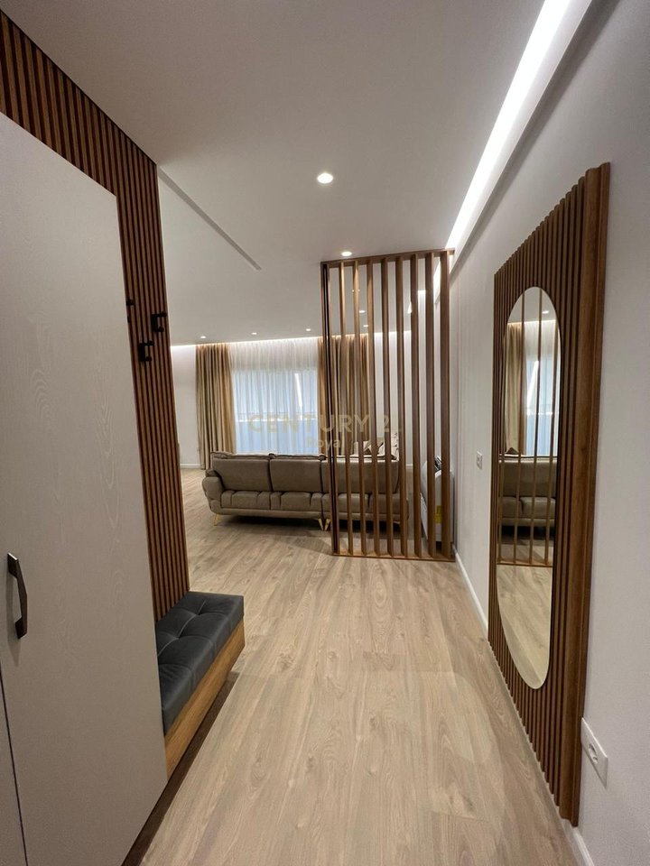 Apartment 2+1+2 for rent in Zogu i Zi, Tirana - 1200€ | 120 m²