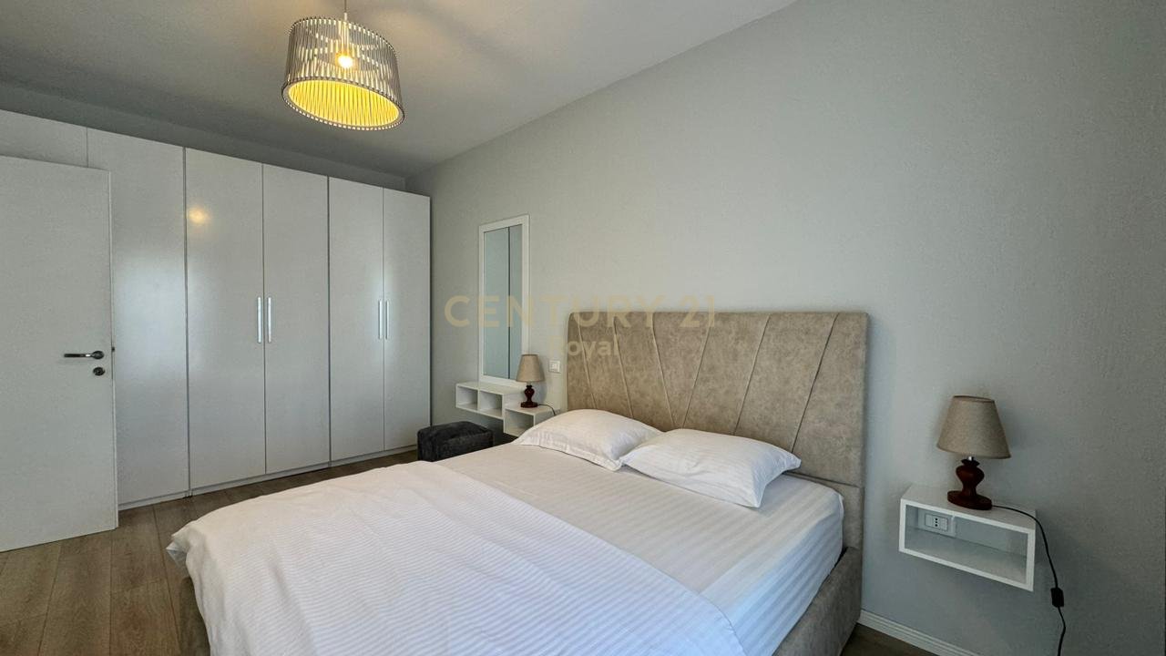 Appartamento 2+1 in affitto vicino al Liceo Petro Nini Luarasi, Tirana - 81m²