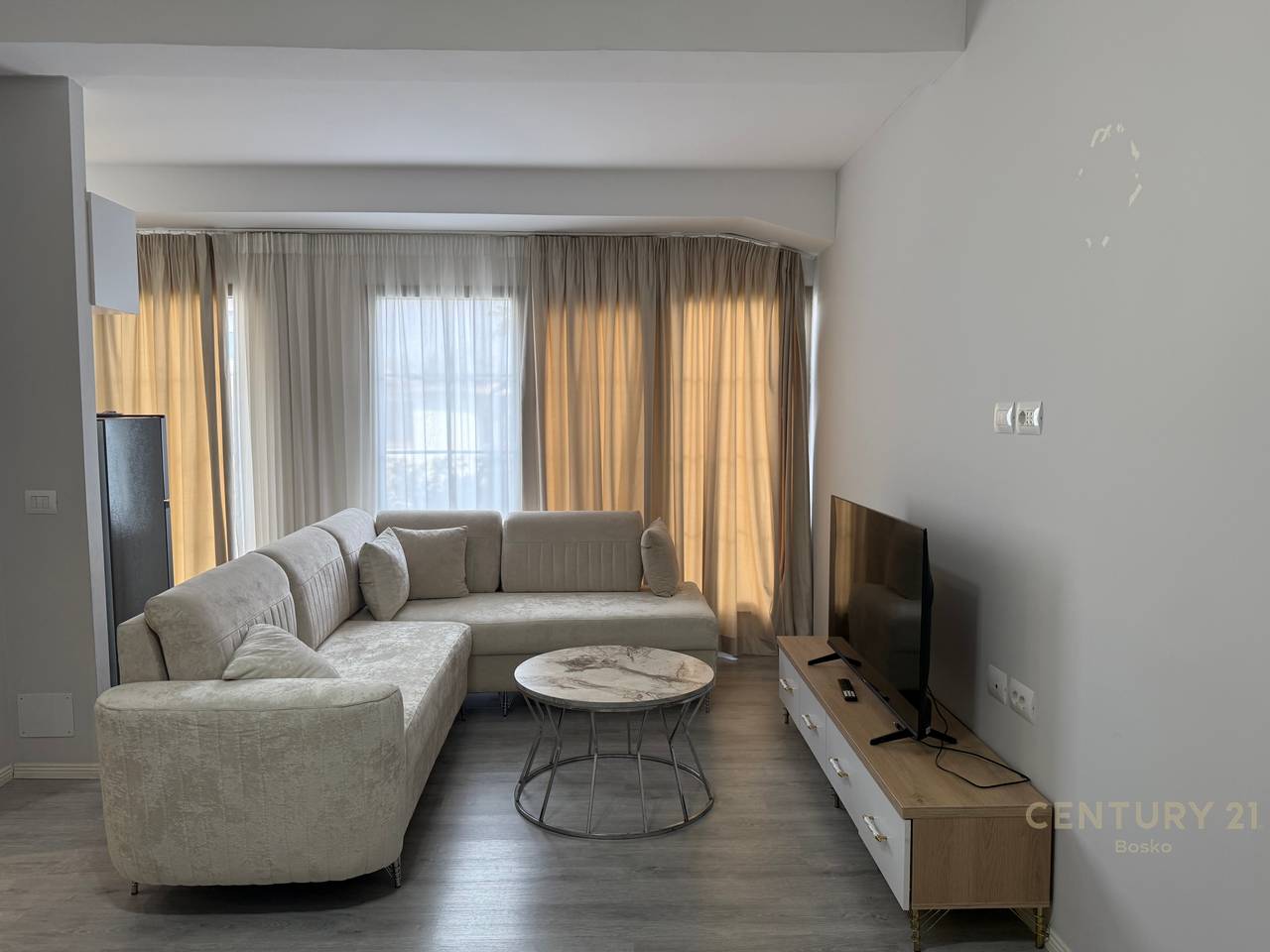 JEPET ME QIRA APARTAMENT 2+1 NE LAPRAKE TOTALISHT I RI❗️