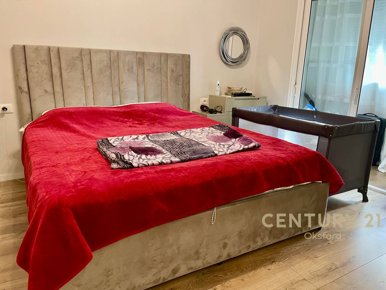 APPARTAMENTO 1+1 COMPLETAMENTE ARREDATO CON CERTIFICATO A KODRA E DIELLIT IN VENDITA!