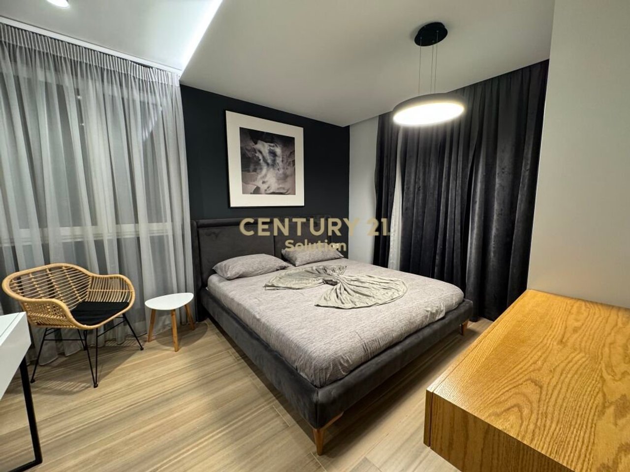 SHITET VILE NE QERRET!