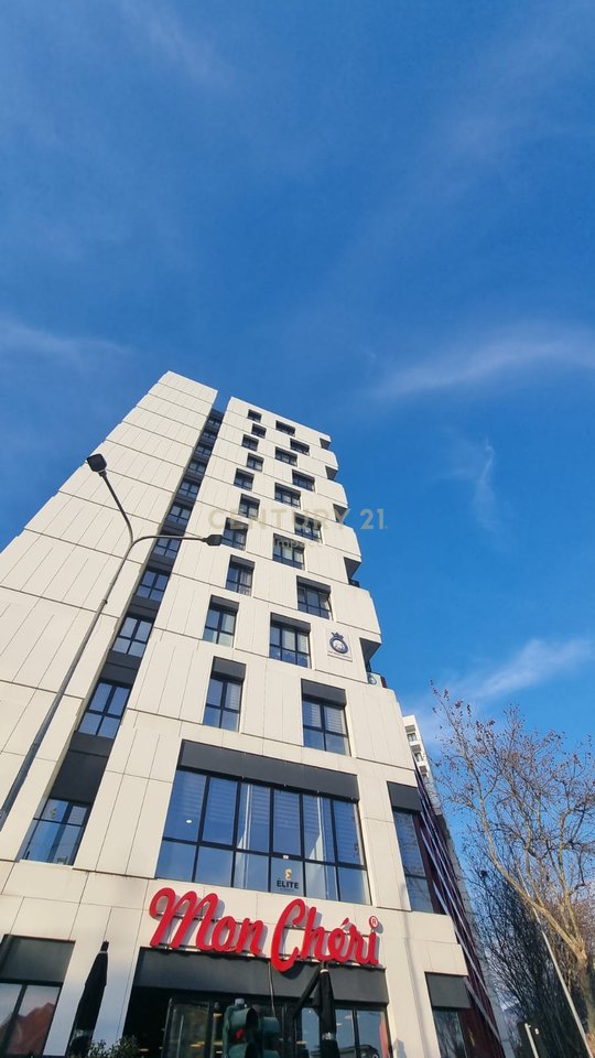 FOR RENT COMMERCIAL SPACE NEXT TO DIBRA STREET, ARLIS PHARMACY COMPLEX 10!