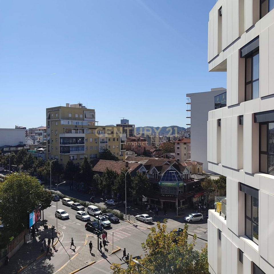 FOR RENT COMMERCIAL SPACE NEXT TO DIBRA STREET, ARLIS PHARMACY COMPLEX 10!