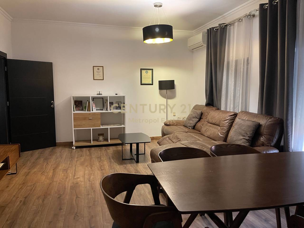 Commercial Villa for Rent on Kavaja Street – Tirana