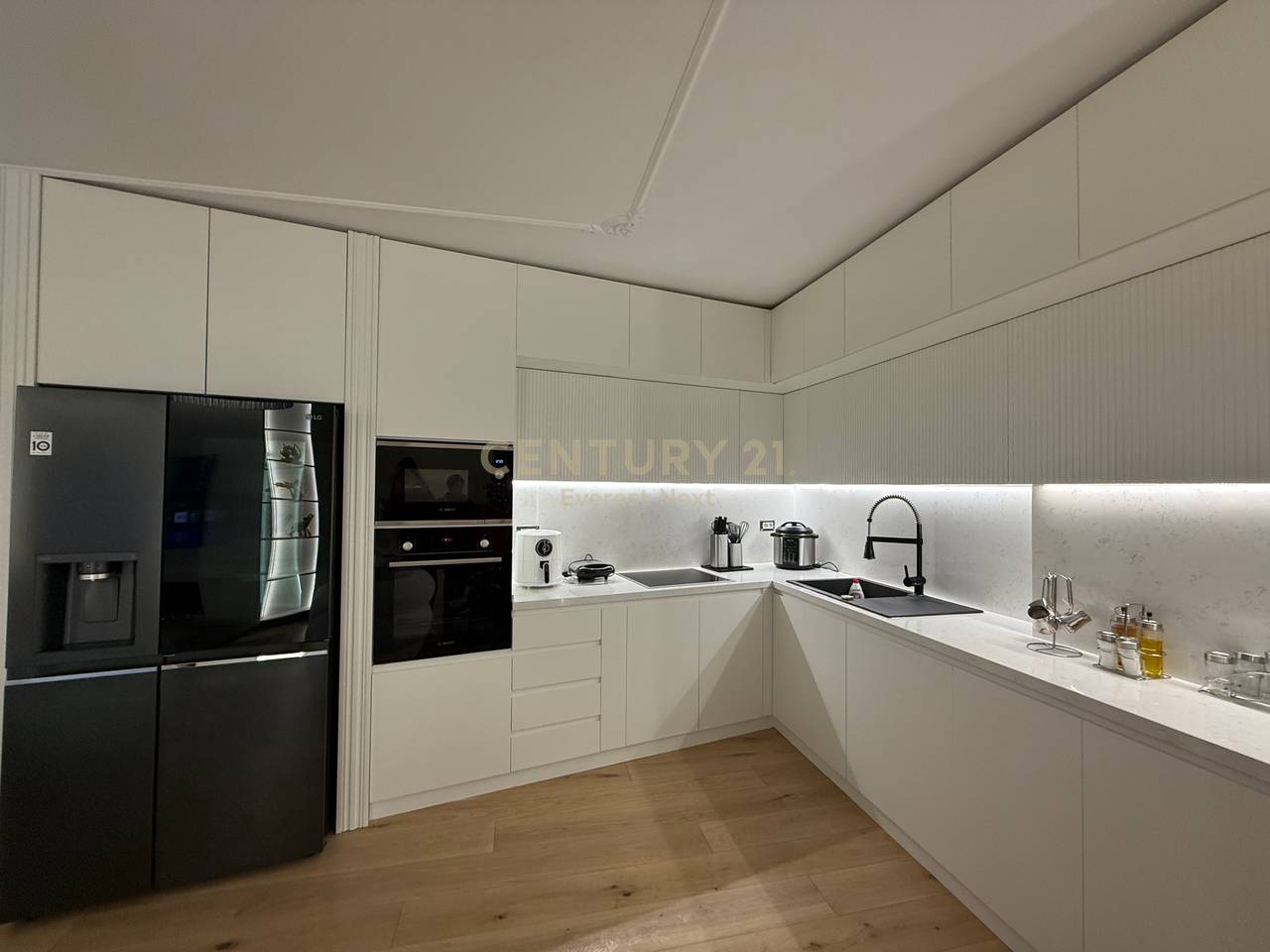 Luxury Apartment 2+1+2 for Sale in the Center