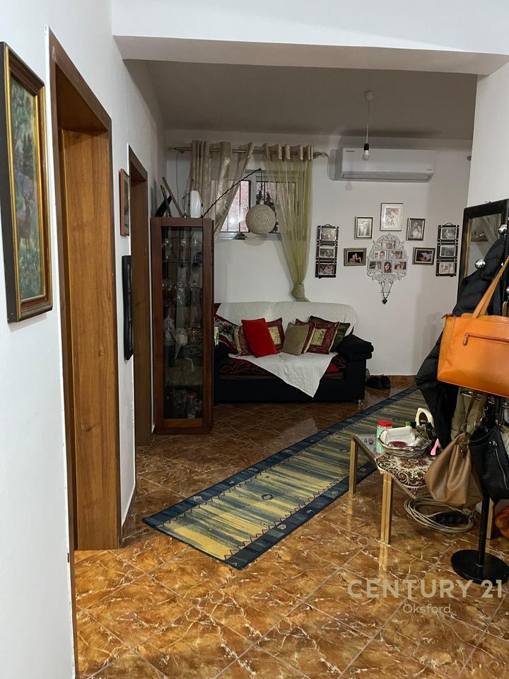 2+1 GROUND  FLOOR APARTMENT IN A PRIVATE VILLA FOR SALE!