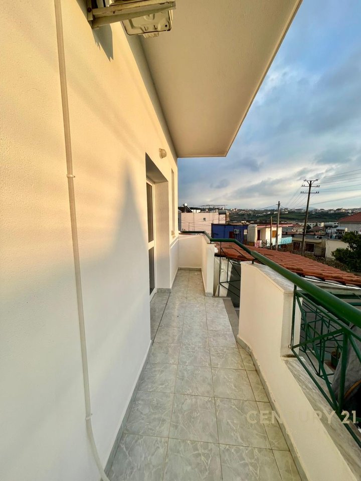 2+1 First-Floor Apartment in 3-Story Villa for Sale – Shkozë, Tirana