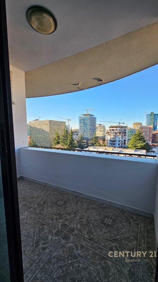 UFFICIO 3+1+2+GARAGE IN AFFITTO A BLLOK (Di fronte Villa 31)