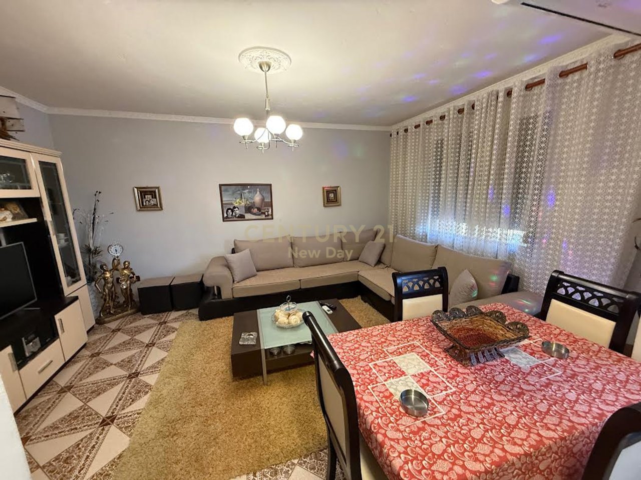 1+1 In vendita a Vala Park