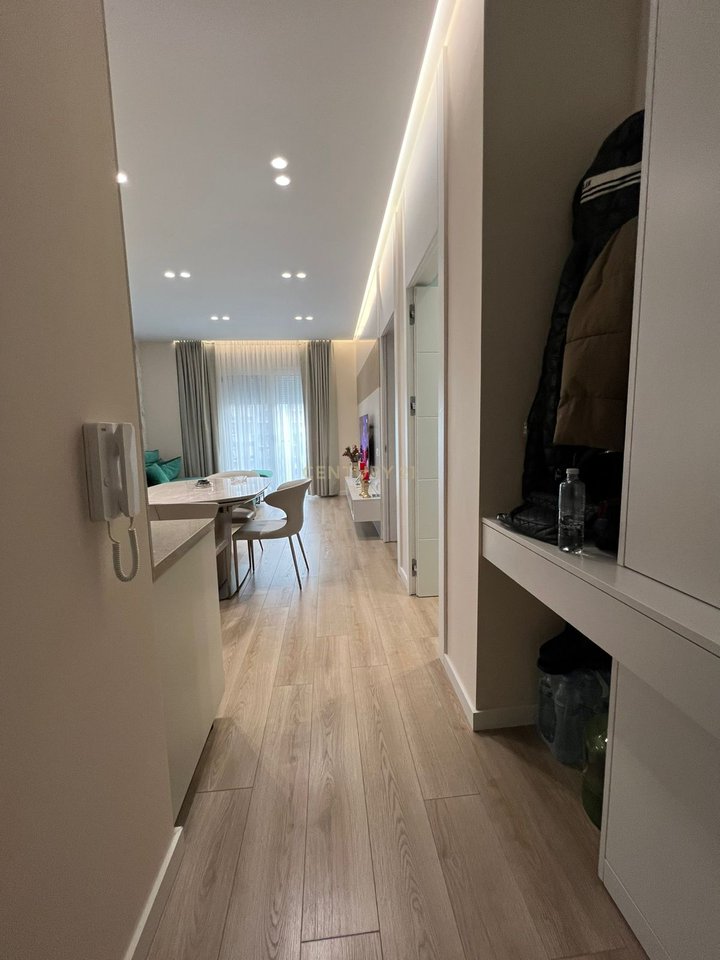 Apartament Luksoz Gati për Banim vetëm pak hapa nga Vlora Marina & Lungomare