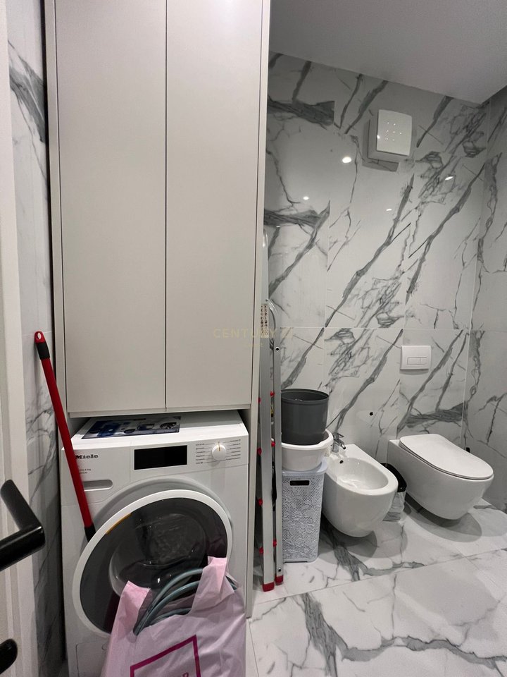 Apartament Luksoz Gati për Banim vetëm pak hapa nga Vlora Marina & Lungomare