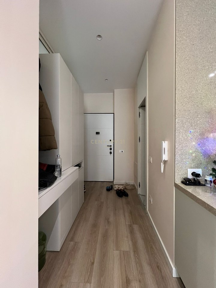 Apartament Luksoz Gati për Banim vetëm pak hapa nga Vlora Marina & Lungomare