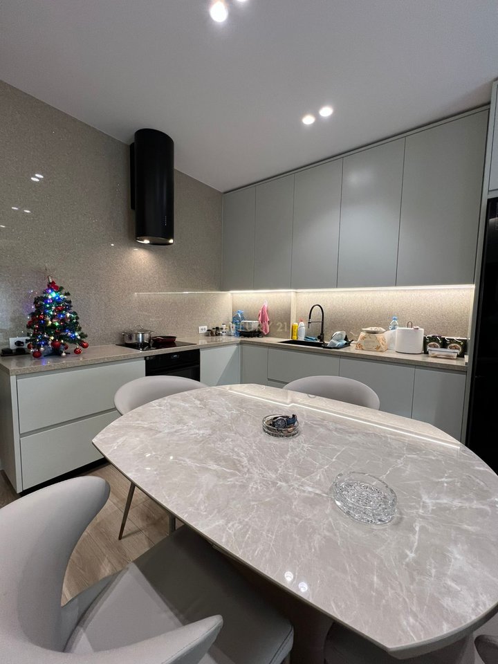 Apartament Luksoz Gati për Banim vetëm pak hapa nga Vlora Marina & Lungomare