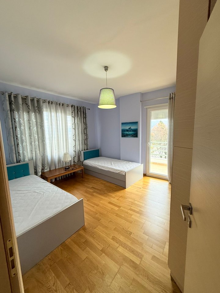 POGRADEC, APPARTAMENTO ELEGANTE DI 95,28 M² IN VENDITA CON VISTA PANORAMICA SUL LAGO!!