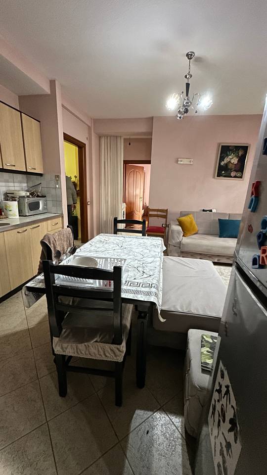 APPARTAMENTO ARREDATO IN VENDITA A POGRADEC – 83 M², 3° PIANO, VICINO ALL'HOTEL PERLËS