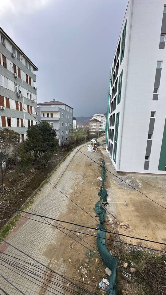 APPARTAMENTO ARREDATO IN VENDITA A POGRADEC – 83 M², 3° PIANO, VICINO ALL'HOTEL PERLËS