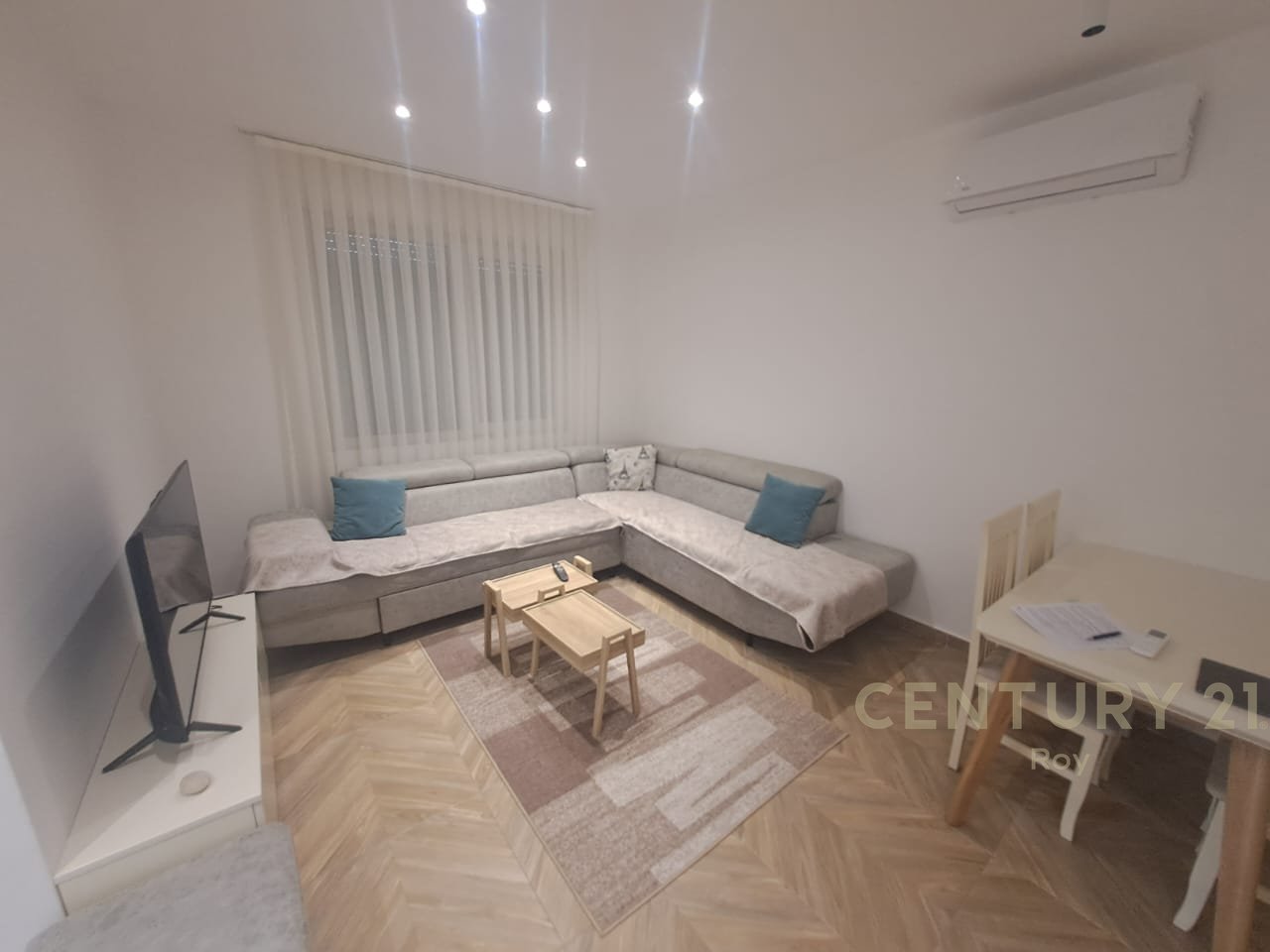 Apartament 1+1 Me Qira në Golem te  Durrësit - 350€