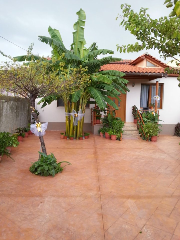 PRIVATE HOUSE FOR RENT, IN THE "KUSHTRIMI" NEIGHBORHOOD!