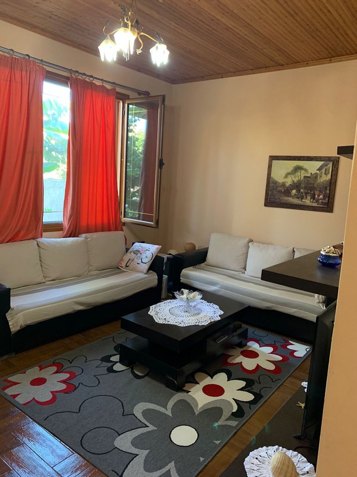 PRIVATE HOUSE FOR RENT, IN THE "KUSHTRIMI" NEIGHBORHOOD!