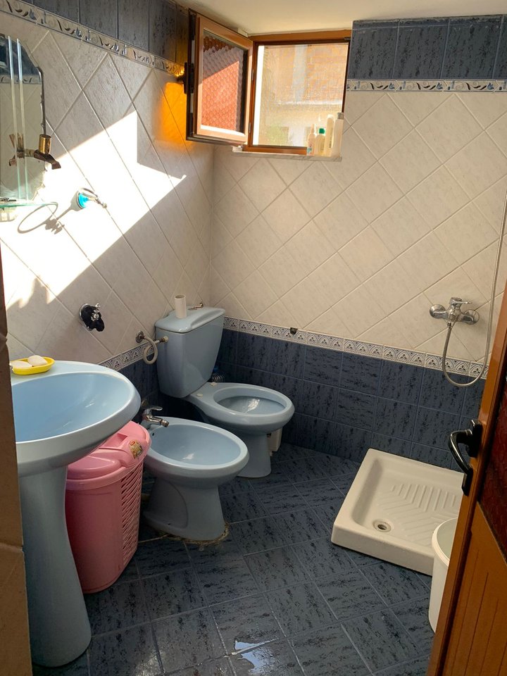 PRIVATE HOUSE FOR RENT, IN THE "KUSHTRIMI" NEIGHBORHOOD!