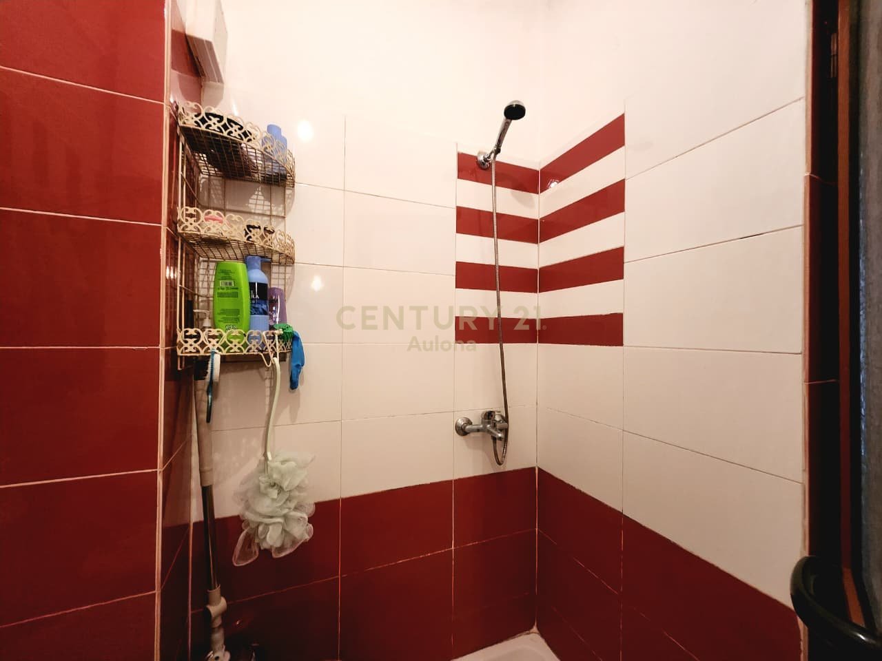 APARTMENT 1+1 FOR SALE NEAR LUNGOMARE 1