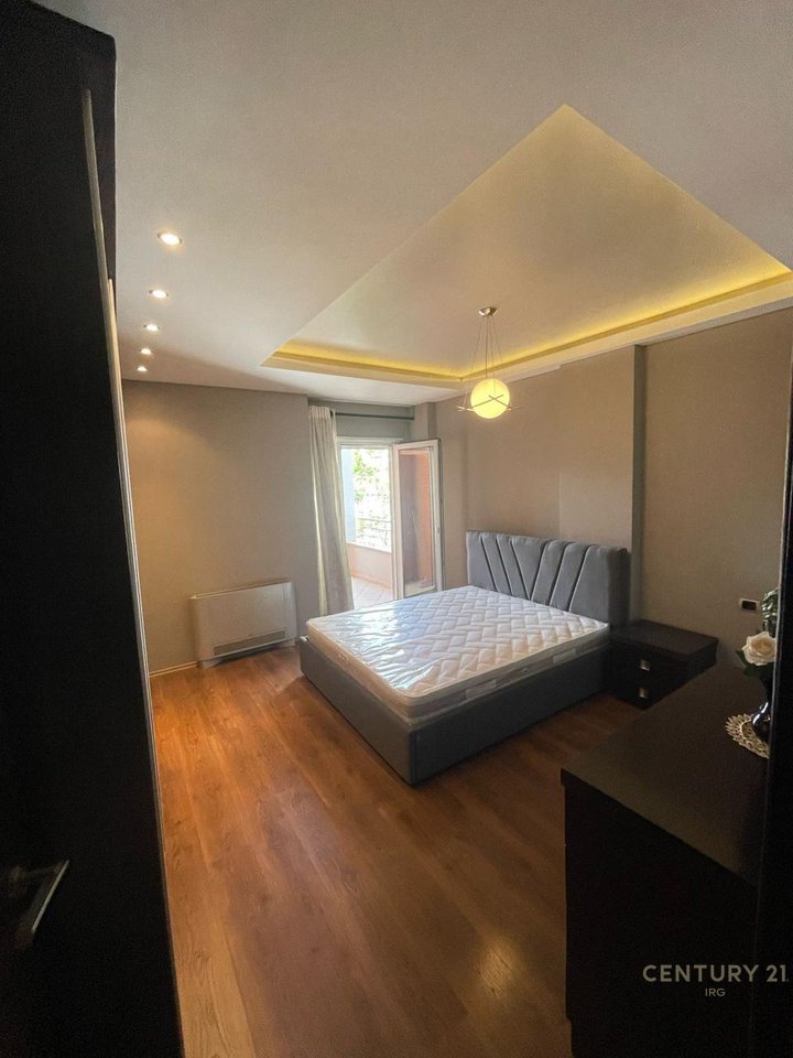 3+1 APARTMENT FOR RENT AT THE BOTANICAL GARDEN!