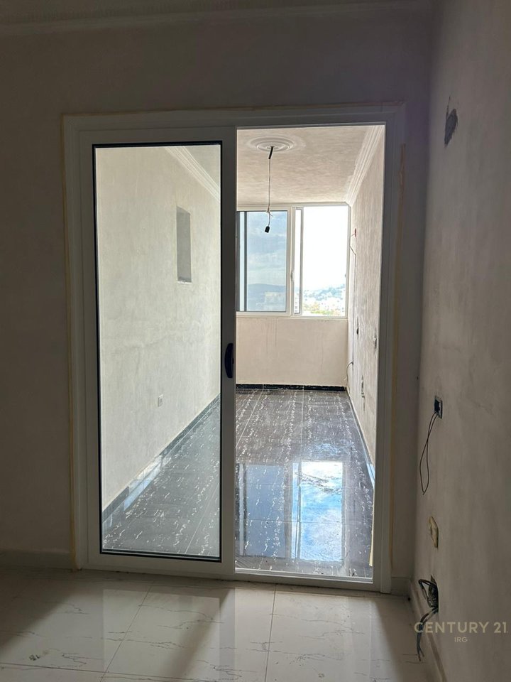 APARTMENT 2+1+2 IN VLORA.