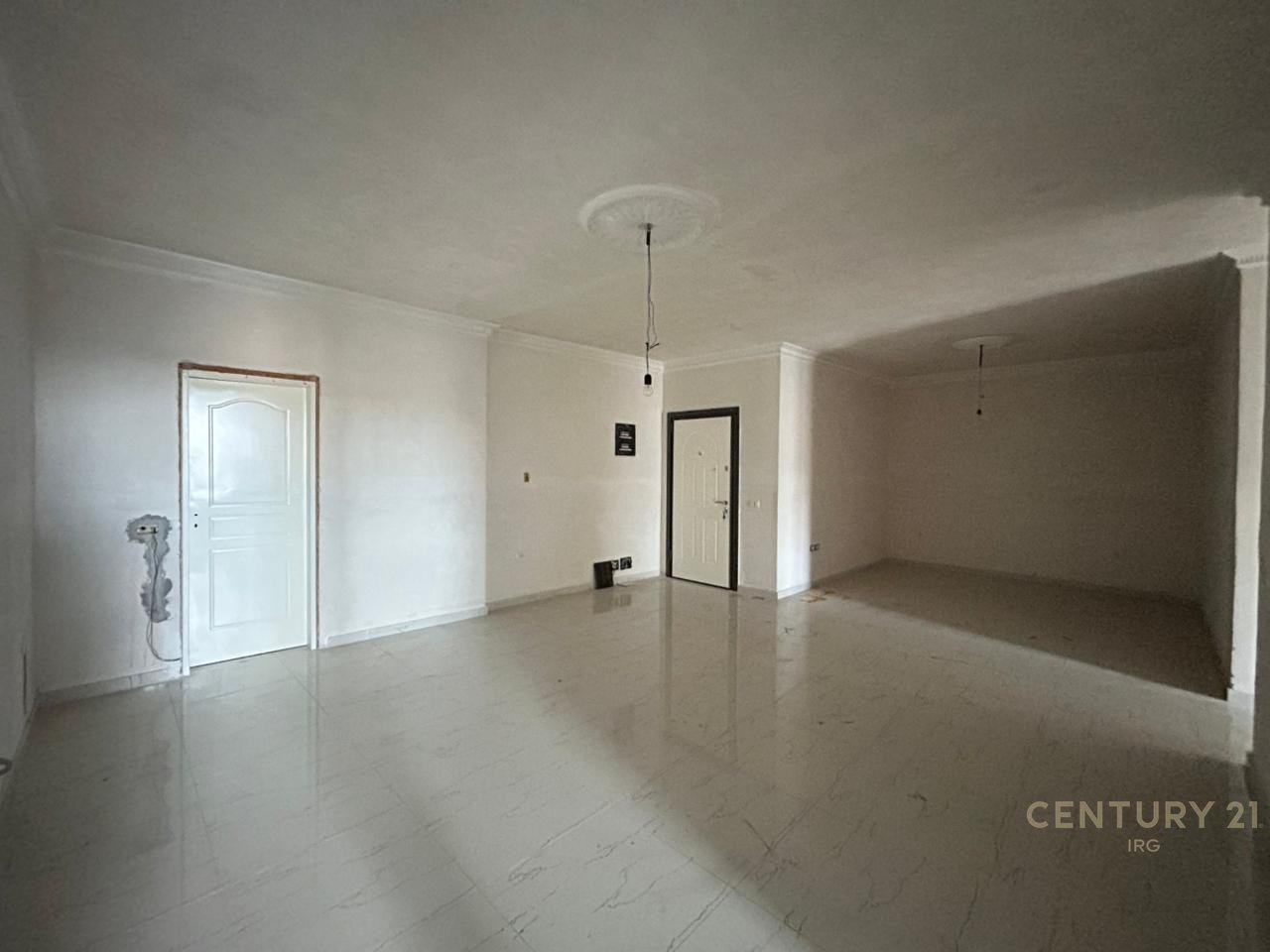 APARTMENT 2+1+2 IN VLORA.