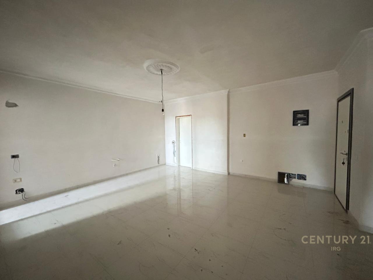 APARTMENT 2+1+2 IN VLORA.