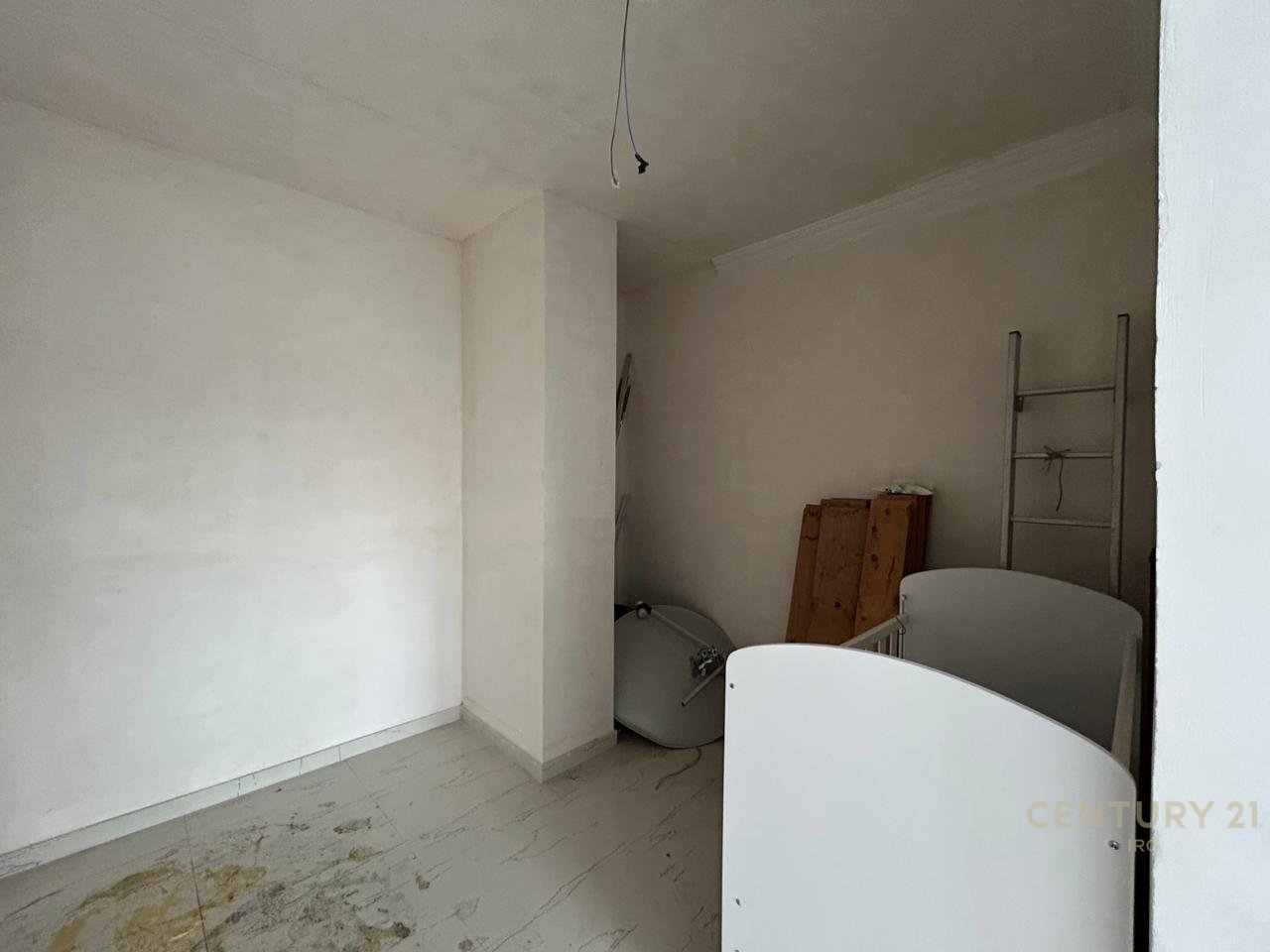 APARTMENT 2+1+2 IN VLORA.