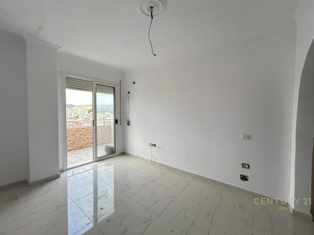 APARTMENT 2+1+2 IN VLORA.