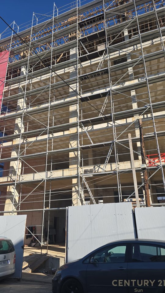 Apartment 2+1+2 for Sale near the Red School!