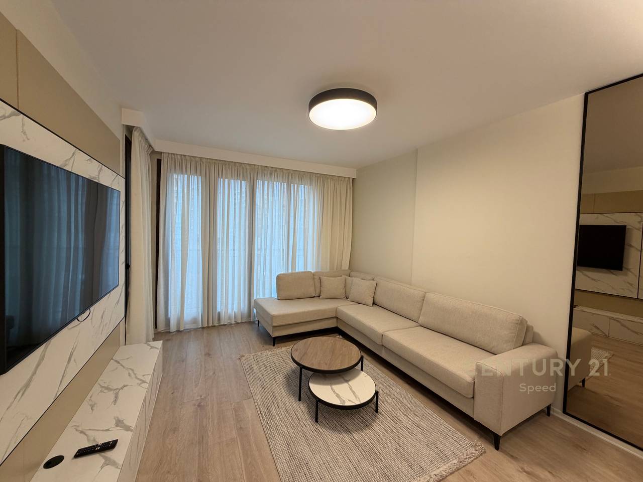 Apartment 1+1 + parking space on Barrikadave Street, near the Center!