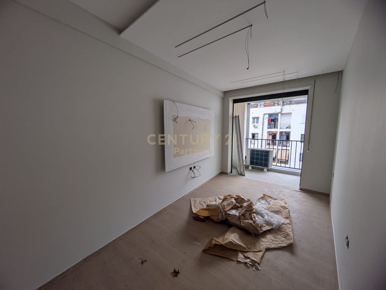 1+1 APARTMENT FOR SALE ON 5 MAJI STREET NEAR CONCORD CENTER