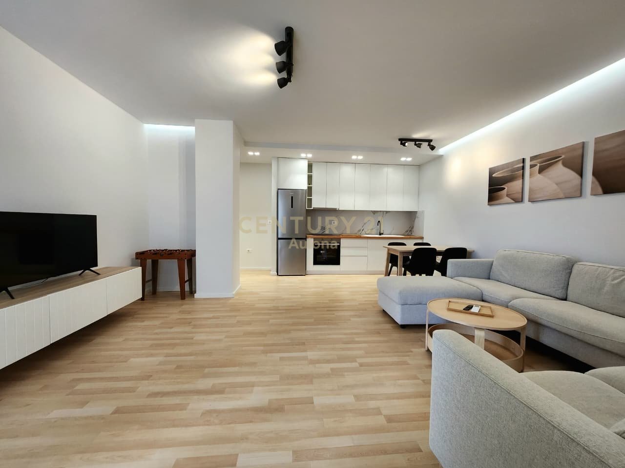 APARTMENT 2+1 FOR SALE IN LUNGOMARE 1 WITH SEA VIEW