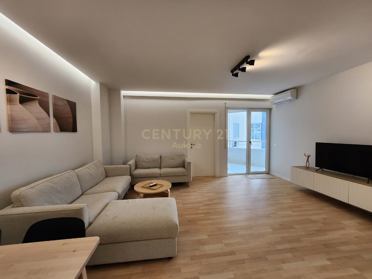 APARTMENT 2+1 FOR SALE IN LUNGOMARE 1 WITH SEA VIEW