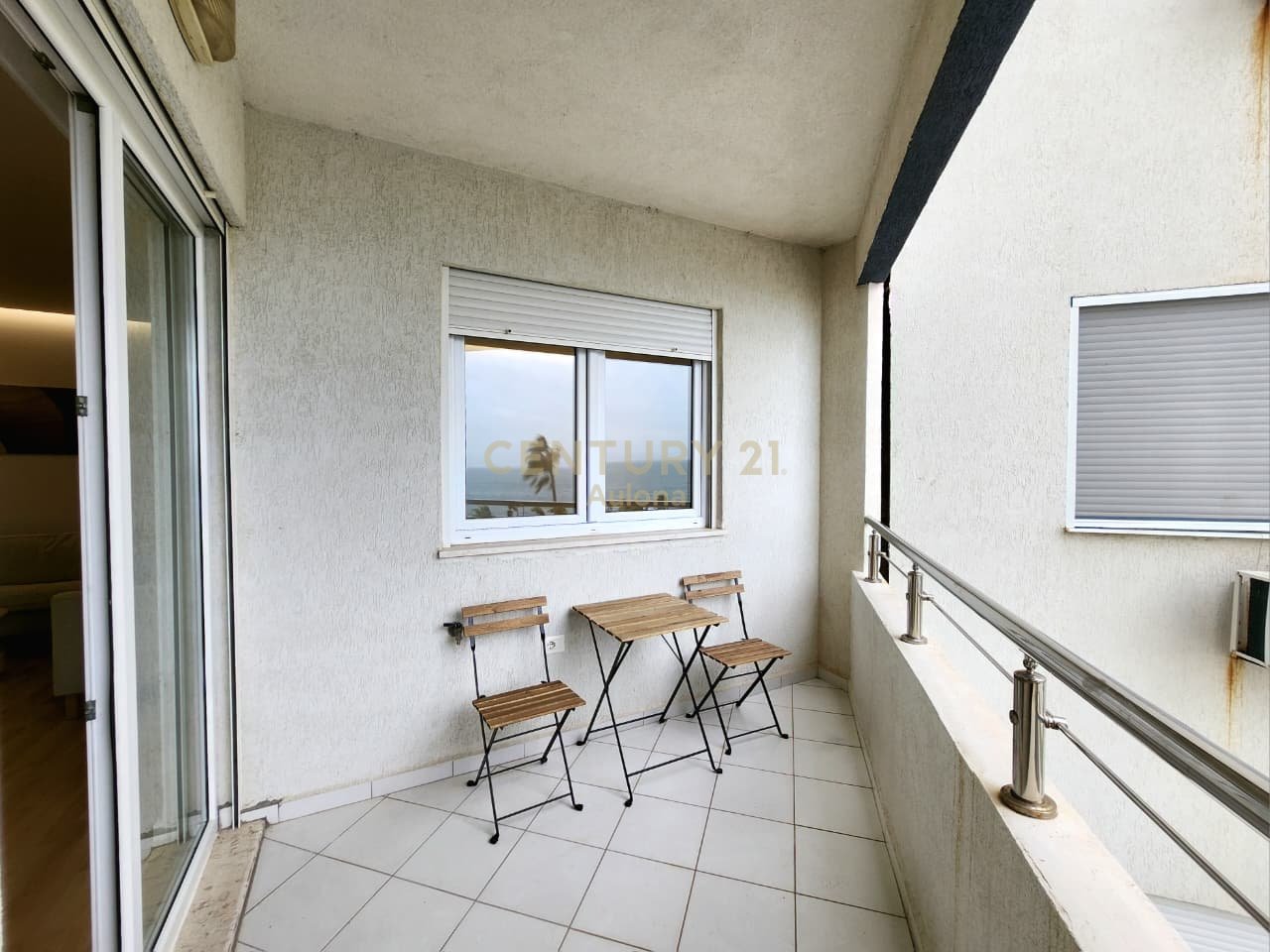 APARTMENT 2+1 FOR SALE IN LUNGOMARE 1 WITH SEA VIEW