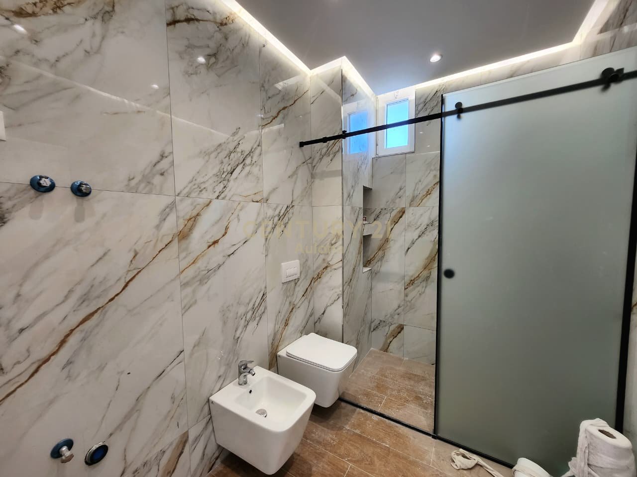 PENTHOUSE FOR SALE NEAR ''LUNGOMARE 1''