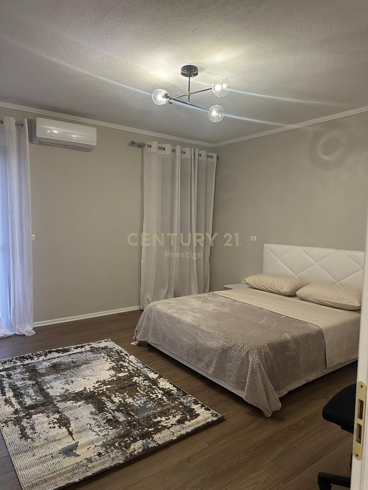 1+1 APARTMENT FOR RENT IN THE CENTER, TIRANA!