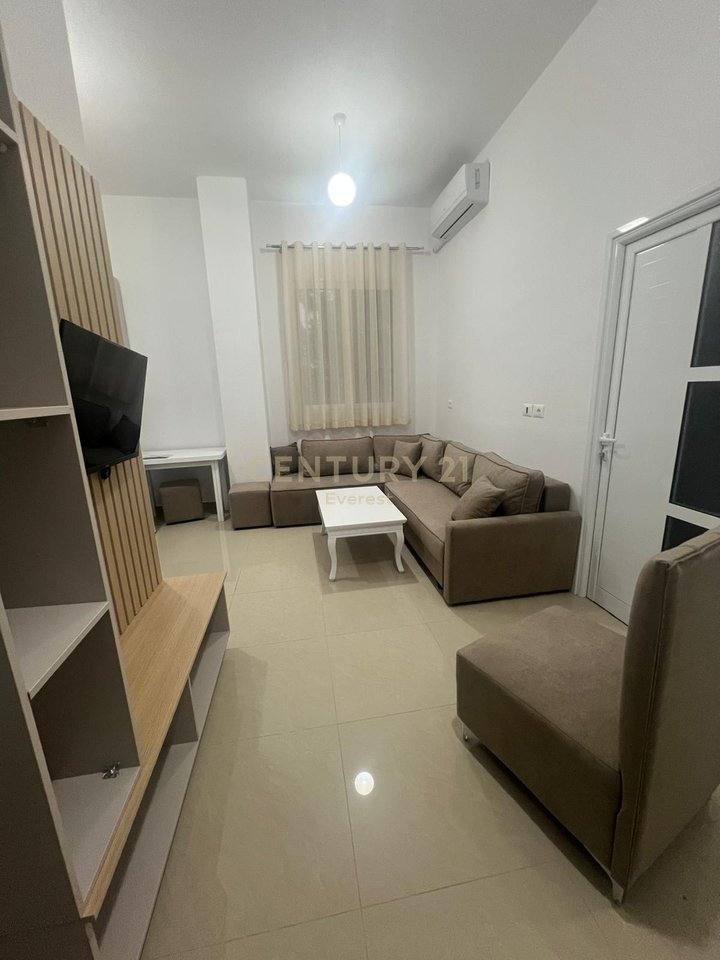 SHKEMBI I KAVAJES, APARTAMENT 1+1 PER QIRA