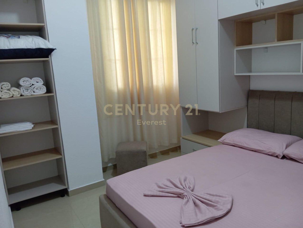 SHKEMBI I KAVAJES, APARTAMENT 1+1 PER QIRA